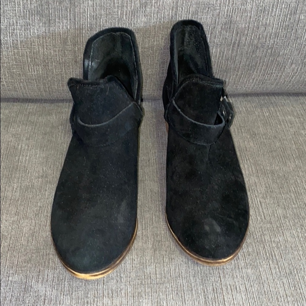 🍀 Lucky Brand Ankle Booties